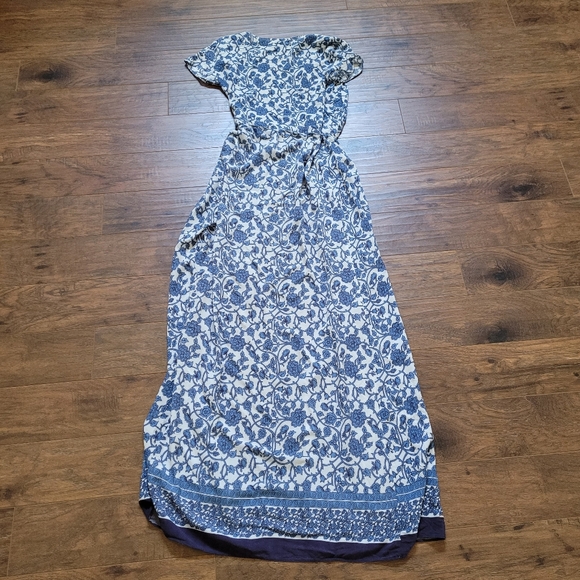 Lulus Wrap Dress - Picture 4 of 9